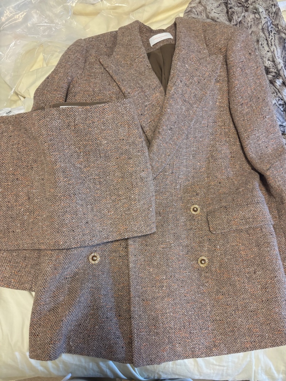 Wool Blazer Set - Picture 3 of 3